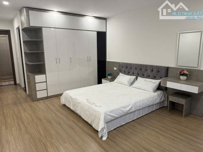 Bán nhà Đào Tấn 45m2, 6 tầng thang máy, ngõ thông, phân lô, gần ô tô giá chỉ 10,5 tỷ