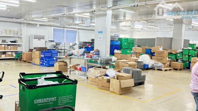 Cho thuê xưởng 8.600m2 khu công nghiệp Vân Trung – full nội thất – gần Luxshare - 3