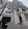 Cần bán gấp toà nhà văn phòng siêu đỉnh Phương Liệt,view hồ,lô góc,kinh doanh đẳng cấp