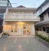 NHÀ ĐẸP TRUNG TÂM ĐÃ HOÀN CÔNG, Ở KẾT HỢP CHO THUÊ, SÂN Ô TÔ 121M2 NGANG 5,5M NỞ HẬU