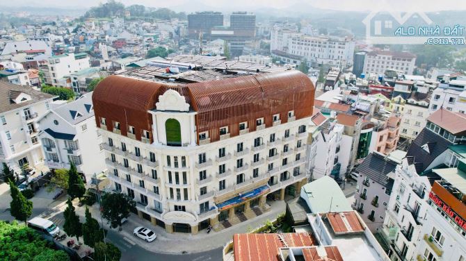 Bán Khách sạn VIP Trung Tâm Thành Phố Đà Lạt. Góc 2 Mặt tiền Phan Như Thạch - Nam Kỳ KN