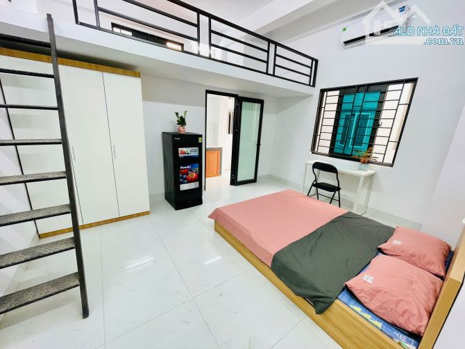 Cho Thuê CCMN 241 Yên Xá Thanh Trì 36m2 Gác Xép + Giường Cửa Sổ Giếng Giời Bếp Riêng TM - 1