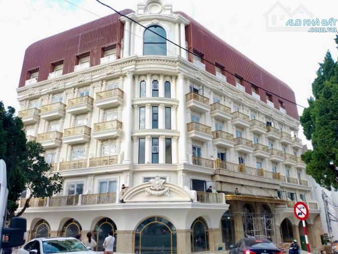 Bán Khách sạn VIP Trung Tâm Thành Phố Đà Lạt. Góc 2 Mặt tiền Phan Như Thạch - Nam Kỳ KN - 1