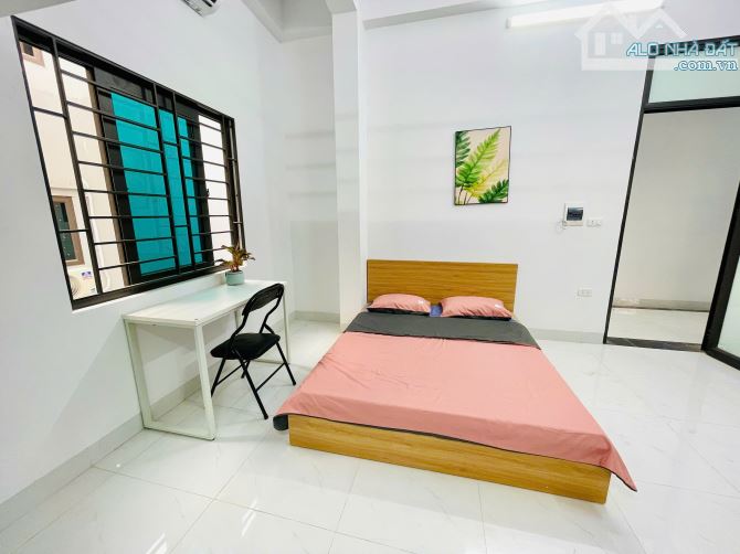 Cho Thuê CCMN 241 Yên Xá Thanh Trì 36m2 Gác Xép + Giường Cửa Sổ Giếng Giời Bếp Riêng TM - 2