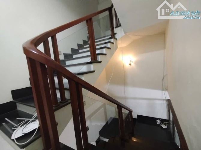 Bán nhà Tiên Dương Đông Anh 3 tầng, ô tô đỗ cửa, thiết kế đẹp, sổ đỏ chính chủ. - 2