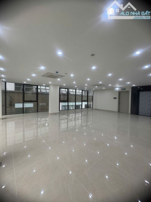 Bán Tòa Văn Phòng Lê Văn Lương Xây Mới 125m2 8 Tầng Nổi 1 Tum 1 Hầm Lô Góc Mặt Tiền 12M - 4