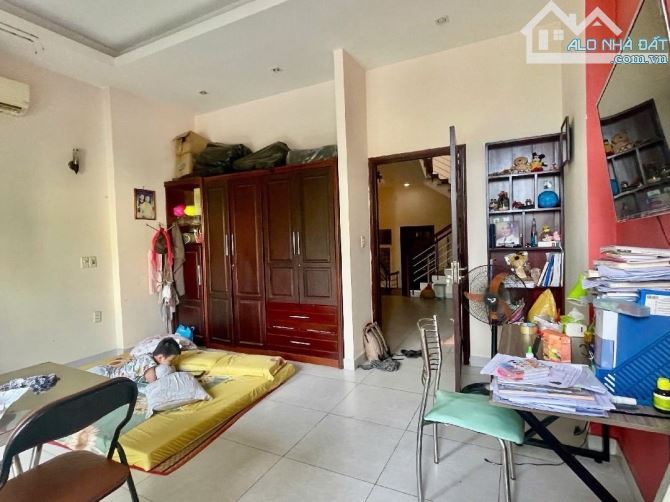 💥 CẮT LỖ SÂU! NHÀ 4 TẦNG – 115M² – MT HÀN THUYÊN – GẦN LÊ THANH NGHỊ. CHỈ NHỈNH 10 TỶ - 5