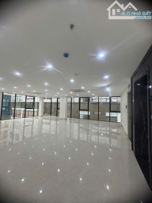 Bán Tòa Văn Phòng Lê Văn Lương Xây Mới 125m2 8 Tầng Nổi 1 Tum 1 Hầm Lô Góc Mặt Tiền 12M - 6