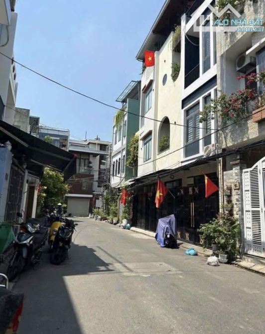 ☎️☎️☎️BÁN NHÀ 3 TẦNG KIỆT ÔTÔ 6M NÚI THÀNH -CÁCH QUẢNG TRƯỜNG 2/9 CHỈ 50M -GIÁ CHỈ 4,7 TỶ