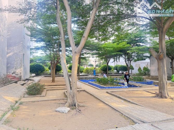 CĂN HỘ CHUNG CƯ HOÀNG QUÂN BÌNH CHÁNH -SỔ RIÊNG - SÁT CHỢ BÌNH ĐIỀN -NHỈNH 1 TỶ - 1