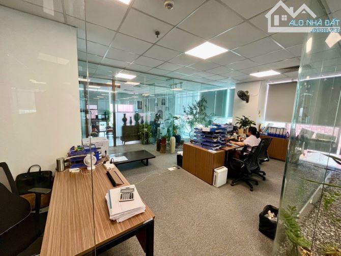 CHUYỂN NHƯỢNG SÀN THƯƠNG MẠI MẶT PHỐ NGUYỄN LƯƠNG BẰNG 920m TẦNG 3 GIÁ 55 TỶ - 2
