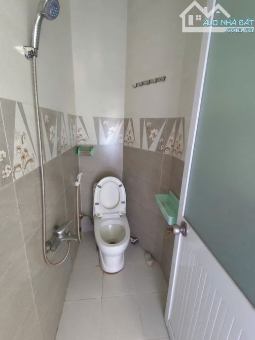 Nhà trệt lầu hẻm Trần Vĩnh Kiết – Giá 5 triệu - 5