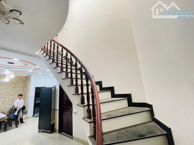Nhà 3 tầng MT Lê Đình Quản Q2 - 125M2 4PN - GIÁ 14.5 Tỷ - 6