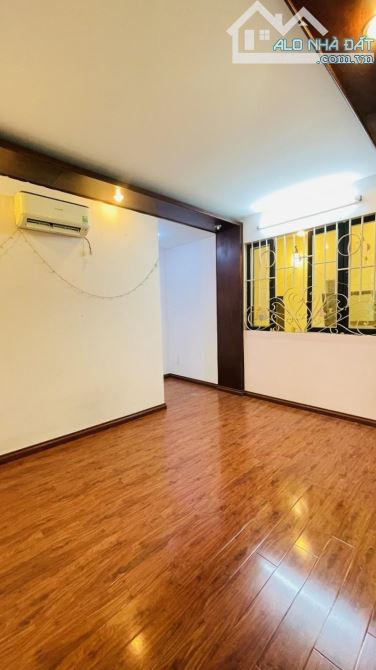 📍🚘Nhà 3 tầng 105m2 ngay Thống Nhất Gò Vấp chỉ 7.x Tỷ sát HXH. - 2