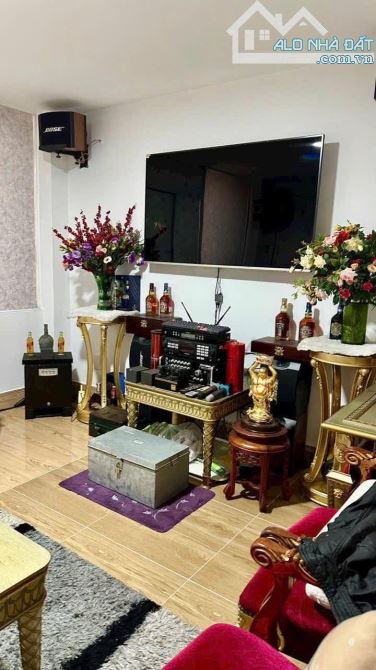 HOT HOT NHÀ 4M x 21M -  4 TẦNG- GIÁ 5,3 TỶ - 3