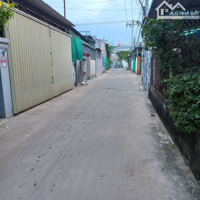 Đất Ngộp 425m²TC,mặt tiền 17m-P Hàm Thắng(TT Phú Long)-Lâm Đồng
