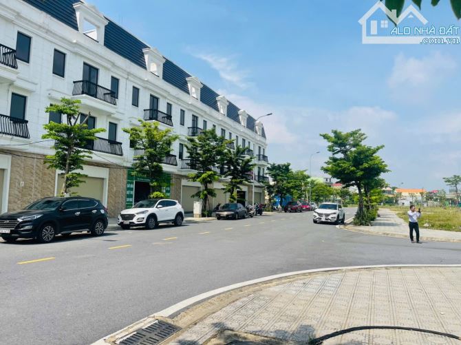 💥Shophouse TNR - Roxliving Đồng Hới giá đầu tư - 1