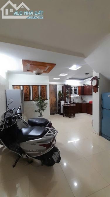 BÁN NHÀ SỐ 5/1/993 ĐƯỜNG TÔN ĐỨC THẮNG, HỒNG BÀNG (NGÃ TƯ METRO).DT 90M2, GIÁ 8 TỶ 7 - 6