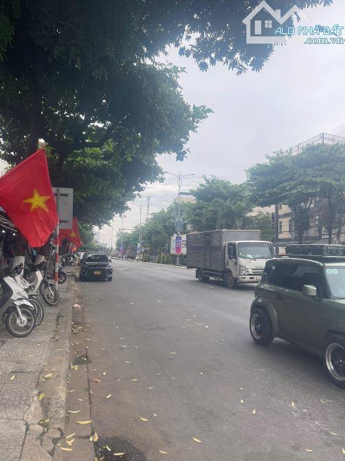 Bán gấp gáp căn hộ 3tầng  2 mặt tiền cực đẹp có 8 căn  Trung tâm Cẩm Lệ Đà Nẵng - 3