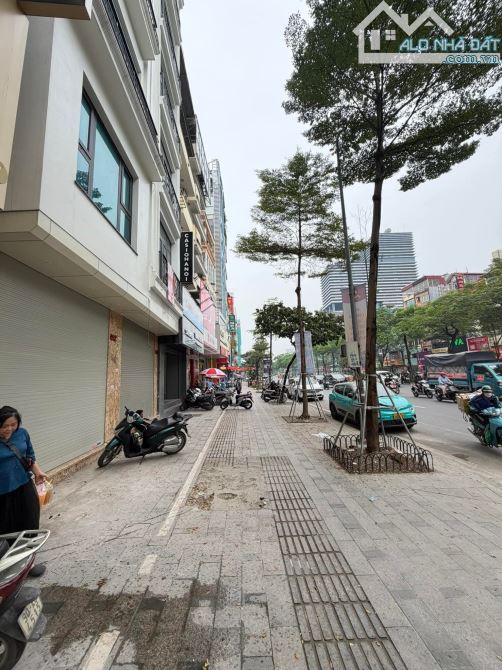 Bán Tòa Nhà Mặt Phố Ô Chợ Dừa Đống Đa . 105M MT 7.2 Giá Tốt Tòa VP mới Cứng koong - 1