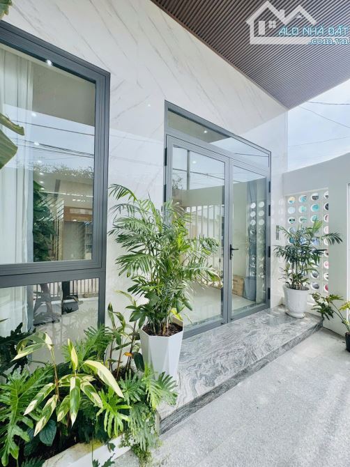Bán gấp căn nhà ở Trung Chánh Hóc Môn 1 tỷ 050 Sổ Hồng Riêng - 2