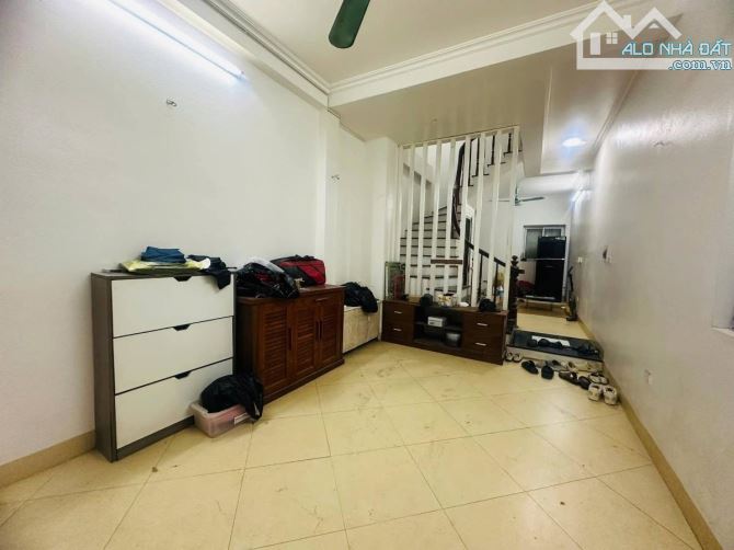 BÁN GẤP NHÀ DÂN XÂY LÔ GÓC 10M RA ĐƯỜNG Ô TÔ PHỐ XUÂN ĐỈNH 40M*4T GIÁ 10.2 TỶ