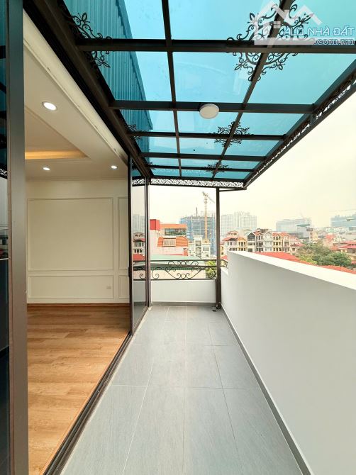 NGUYỄN KHẢ TRẠC, VIEW TRƯỜNG HỌC, 2 THOÁNG Ô TÔ TRÁNH VỈA HÈ, 7 TẦNG THANG MÁY 70m MT 5m