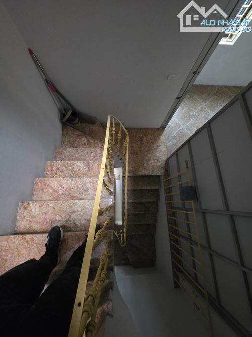 Bán nhà mặt phố Hàng Vải, Thuốc Bắc sổ 65m2x3T mặt tiền 5m chào 40 tỷ