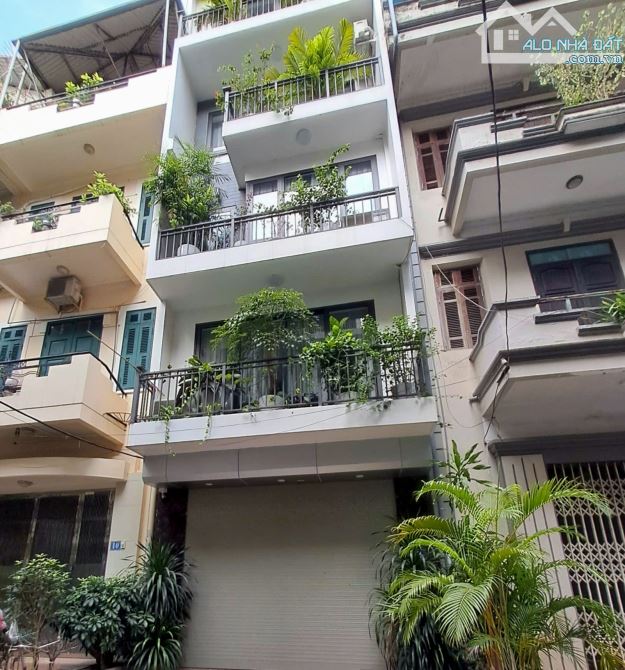 Đẹp từ kiến trúc đến cảm xúc bên trong tại ngõ 20 Nguyễn Công Hoan gần Đài THVN, Vinhomes