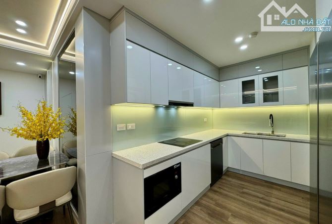 CĂN HỘ CAO CẤP Ở NGOẠI GIAO ĐOÀN TÒA NO4B T1 , TẦNG 20, 130m² 3PN+2WC, FULL NỘI THẤT, 14TỶ