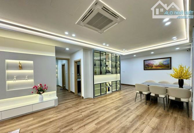 CĂN HỘ CAO CẤP Ở NGOẠI GIAO ĐOÀN TÒA NO4B T1 , TẦNG 20, 130m² 3PN+2WC, FULL NỘI THẤT, 14TỶ