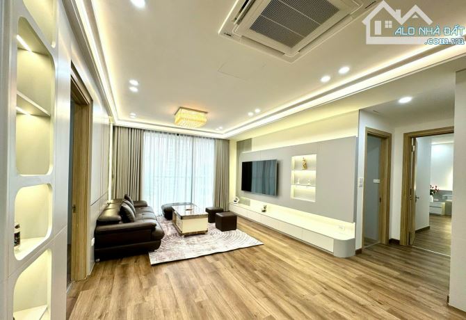 CĂN HỘ CAO CẤP Ở NGOẠI GIAO ĐOÀN TÒA NO4B T1 , TẦNG 20, 130m² 3PN+2WC, FULL NỘI THẤT, 14TỶ