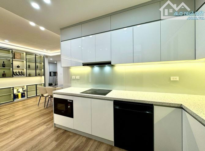 CĂN HỘ CAO CẤP Ở NGOẠI GIAO ĐOÀN TÒA NO4B T1 , TẦNG 20, 130m² 3PN+2WC, FULL NỘI THẤT, 14TỶ