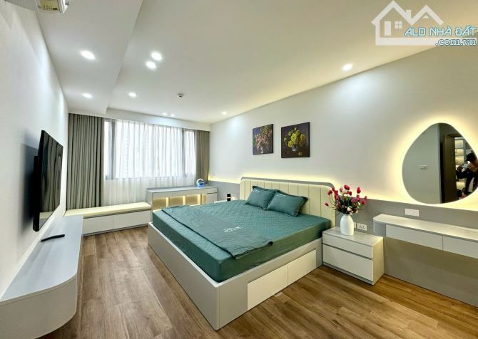 CĂN HỘ CAO CẤP Ở NGOẠI GIAO ĐOÀN TÒA NO4B T1 , TẦNG 20, 130m² 3PN+2WC, FULL NỘI THẤT, 14TỶ