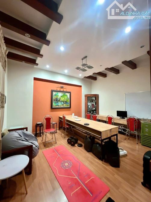 Bán nhà Trần Hưng Đạo, Hoàn Kiếm, 78m2*4 tầng, ô tô tránh, lô góc 3 thoáng, MT 4.8m, 42 tỷ