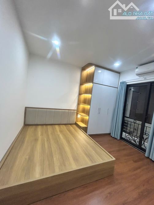 NHỈNH 6 TỶ - NHÂN CHÍNH - THANH XUÂN - 5 TẦNG MỚI ĐẸP - 3 PHÒNG NGỦ KHÉP KÍN - 4