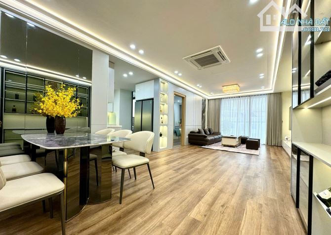 CĂN HỘ CAO CẤP Ở NGOẠI GIAO ĐOÀN TÒA NO4B T1 , TẦNG 20, 130m² 3PN+2WC, FULL NỘI THẤT, 14TỶ