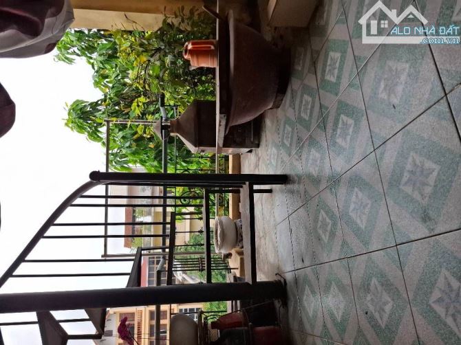 BÁN NHÀ - MẶT PHỐ - NGHI TÀM - TÂY HỒ - 50 M - 5 TẦNG - MẶT TIỀN 3,6M - 33.5 TỶ