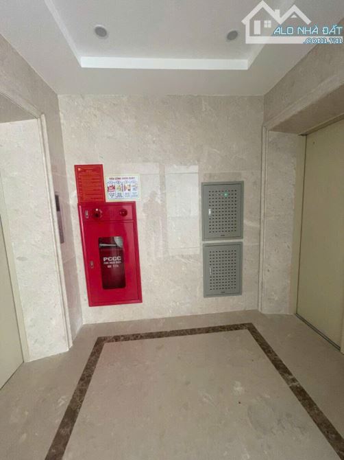 TUYỆT ĐỈNH TÂY HỒ - MẶT ĐƯỜNG PHÚ GIA 3 Ô TÔ TRÁNH - SIÊU VÍP TÒA VĂN PHÒNG -2 THOÁNG