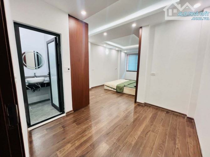 BÁN GẤP NHÀ DÂN XÂY LÔ GÓC THOÁNG 8M RA ĐƯỜNG Ô TÔ PHỐ XUÂN ĐỈNH 42M*5T GIÁ 9.760TỶ - 8