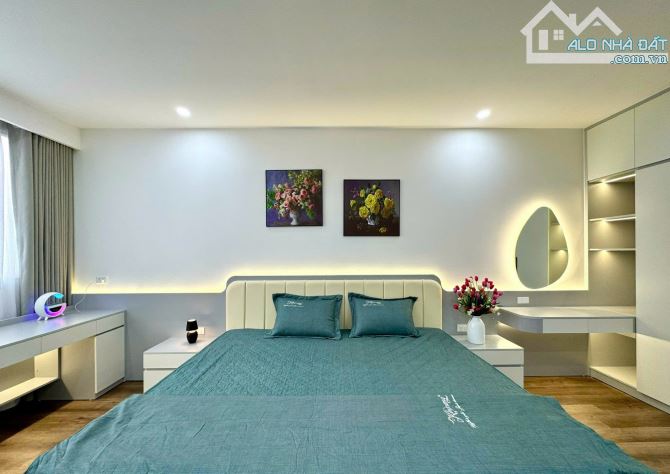 CĂN HỘ CAO CẤP Ở NGOẠI GIAO ĐOÀN TÒA NO4B T1 , TẦNG 20, 130m² 3PN+2WC, FULL NỘI THẤT, 14TỶ