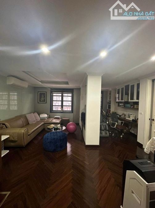 HOA HẬU - BIỆT THỰ - NGUYỄN ĐÌNH THI - TÂY HỒ - 93 M - 4 TẦNG - MẶT TIỀN 10 M - 82 TỶ