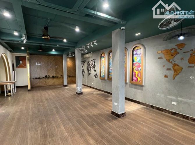 BIỆT THỰ LIỀN KỀ NGUYỄN VĂN LỘC - MẶT TIỀN VỈA HÈ RỘNG - VỊ TRÍ ĐẸP - HIẾM NHÀ BÁN - 3