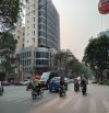 Mặt phố Bà Triệu, Hoàn Kiếm, Lãi 801 tỷ - 402m2, 2 tầng, mặt tiền 18m, Giá chỉ 370 tỷ