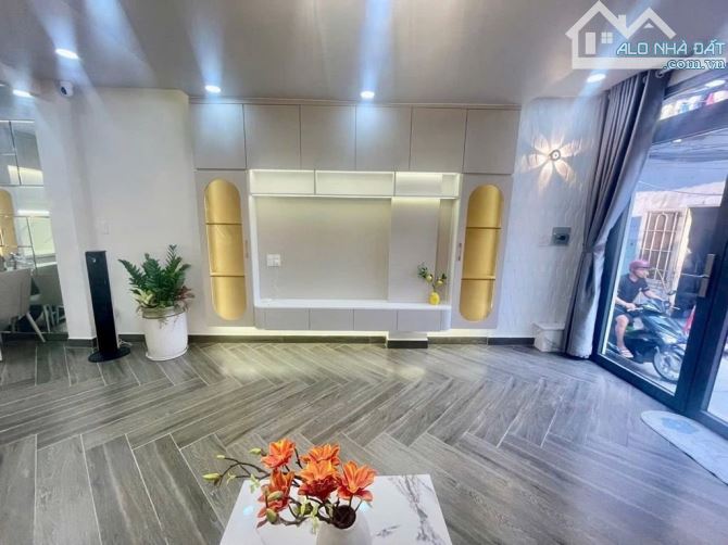 HƠN 5 TỶ CÓ NGAY NHÀ BÊN CẠNH PHÚ MỸ HƯNG GẦN CC INFINITY - NGANG GẦN 5M RỘNG,THOÁNG.