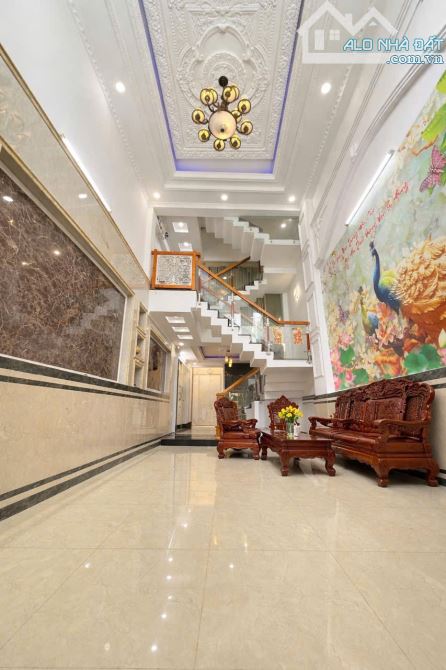 Chính chủ hẻm xe tải 80m2 4 tầng đẹp TRẦN THỊ NĂM QUẬN 12