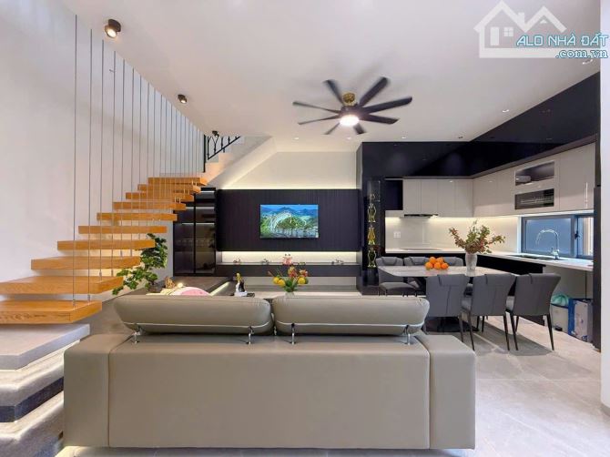 🔥 NHÀ SÁT BIỂN NGUYỄN TẤT THÀNH – HÀNG HIẾM KHÔNG MUA LÀ TIẾC 🌊