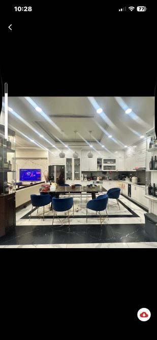 Mặt phố Nguyễn Đình Thi-Tây Hồ-96m2/4 t-MT10m-Giá 82 tỷ TL