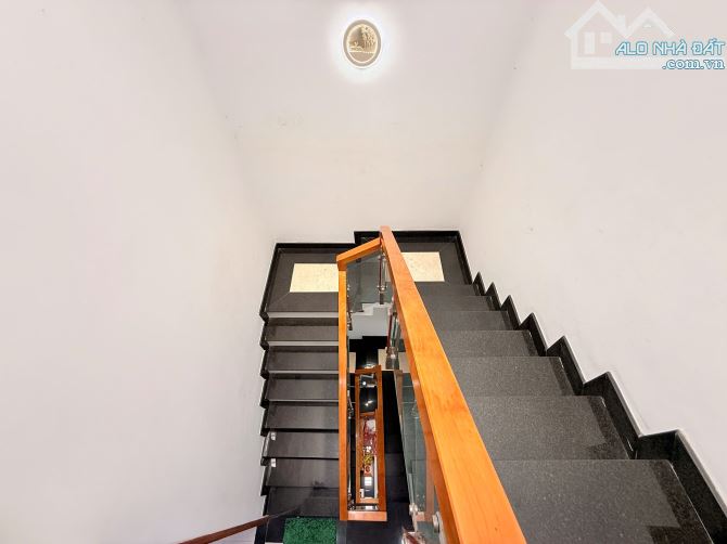 Chính chủ hẻm xe tải 80m2 4 tầng đẹp TRẦN THỊ NĂM QUẬN 12 - 1