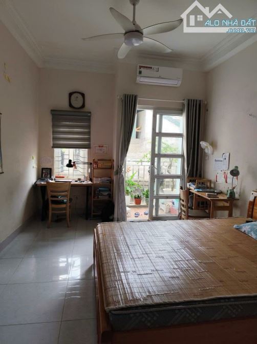 BÁN GẤP NHÀ DÂN XÂY LÔ GÓC THOÁNG  NGÕ THÔNG - Ô TÔ VÀO NHÀ - KINH DOANH 55M*’4T GIÁ 12 TỶ - 2